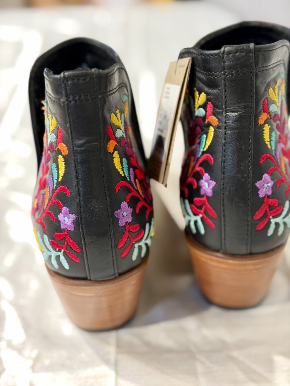 Ariat Women's Dixon Floral Brooklyn Size 8.5 - Picture 6 of 10